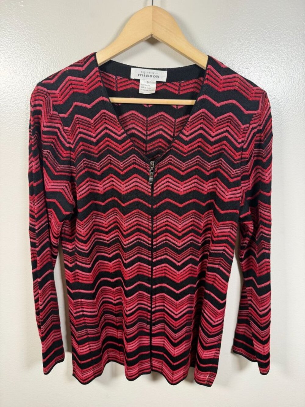 Misook Zip Front Cardigan Sweater Size Small Pink Red Stripes Acrylic Work Offic